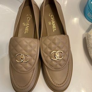 Chanel nude loafers size 42